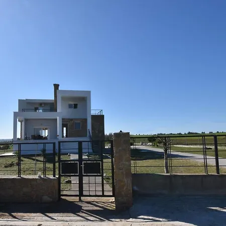 Notus Villa, Villa